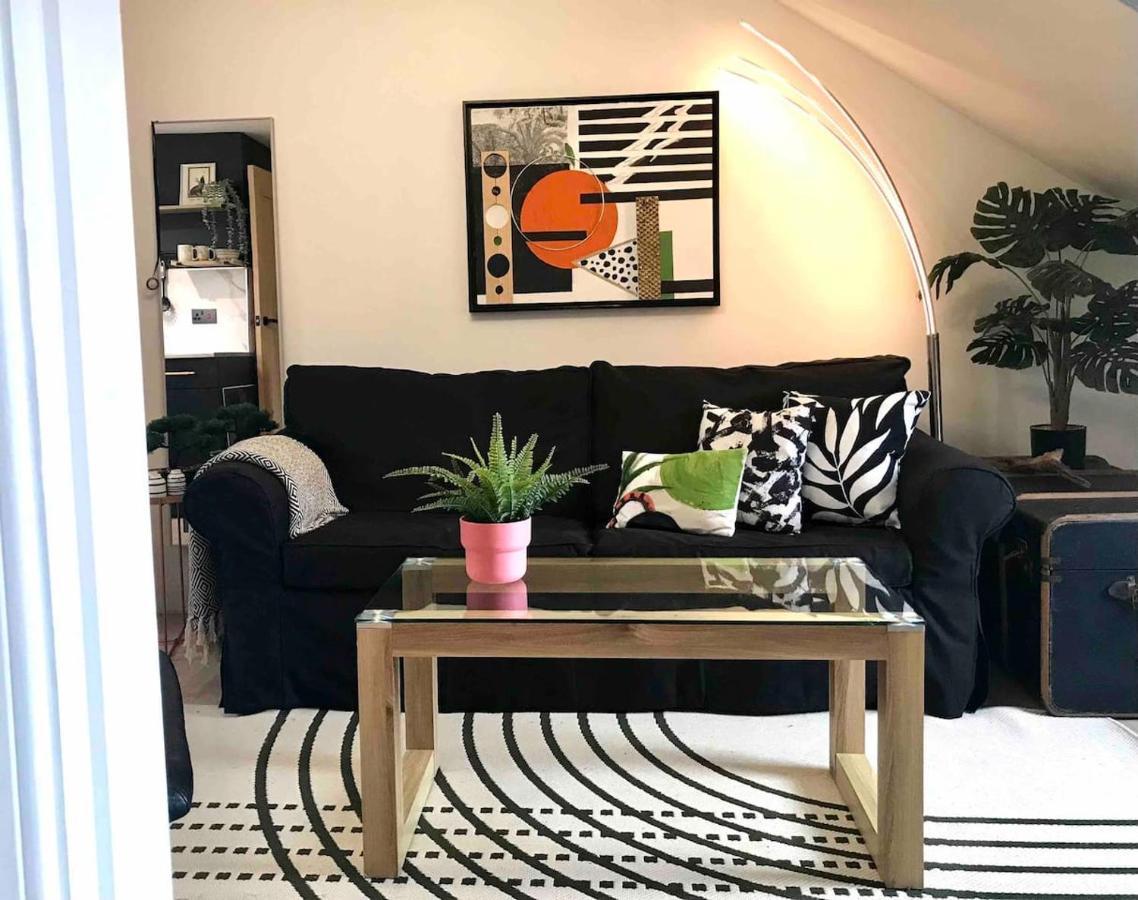 The Morningside Apartment Charming Stylish Apartment In The Centre Of Инерлитън Екстериор снимка
